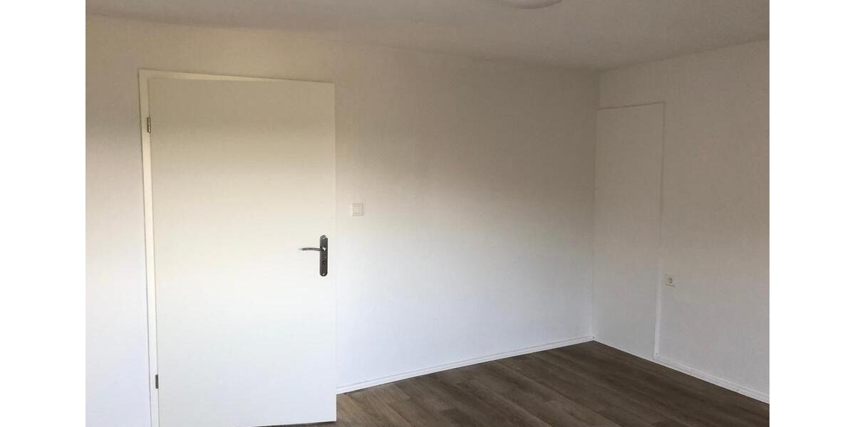 Dachgeschoßwohnung Osterrönfeld - 3 Zimmer, 79 m&sup2;, 630&euro; | Angebot:26415355