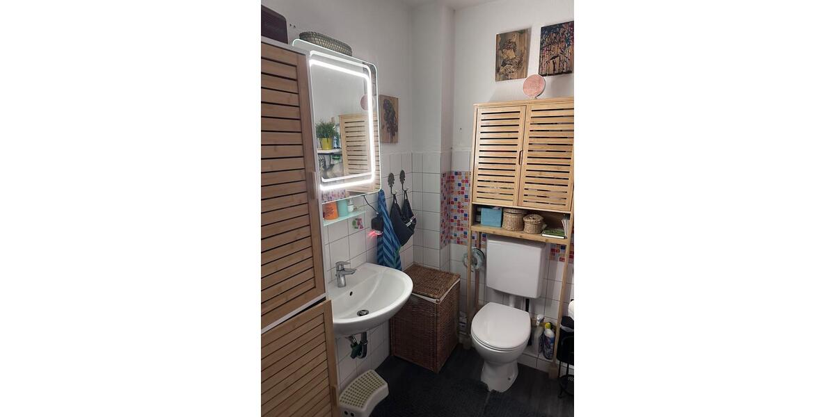 Etagenwohnung Kiel Russee - 4 Zimmer, 120 m&sup2;, 1.350&euro; | Angebot:26596833