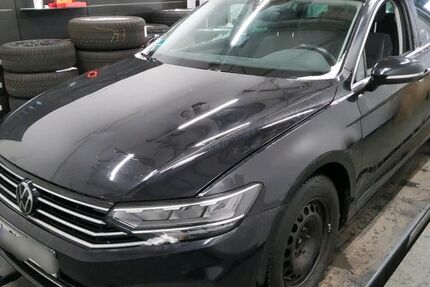 VW Passat 132.695 km 18.480 &euro; Neumünster 24537