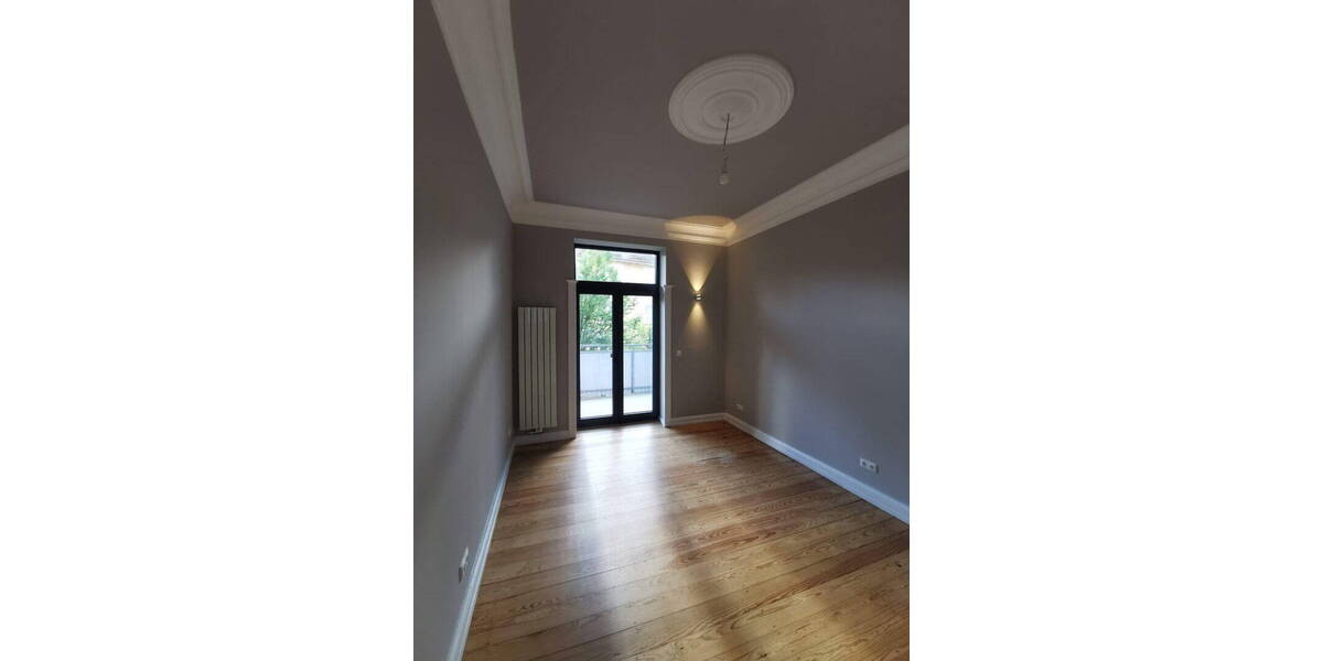 Etagenwohnung Kiel Wik - 2 Zimmer, 77 m&sup2;, 1.600&euro; | Angebot:26740611