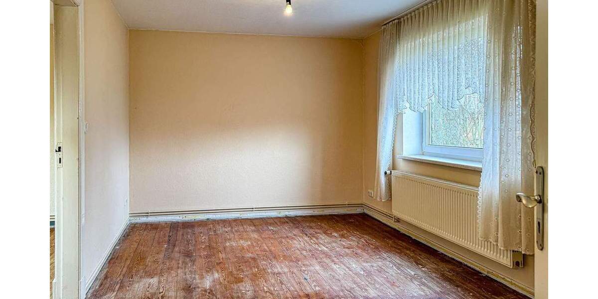 Doppelhaushälfte Kiel Elmschenhagen-Süd - 6 Zimmer, 140 m&sup2;, 310.000&euro; | Angebot:25729236