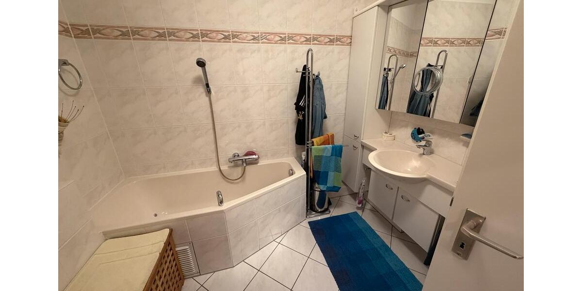 Etagenwohnung Kronshagen - 4 Zimmer, 95 m&sup2;, 320.000&euro; | Angebot:27082000