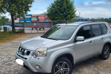 Nissan X-Trail 199.850 km 7.999 &euro; Kiel 24103