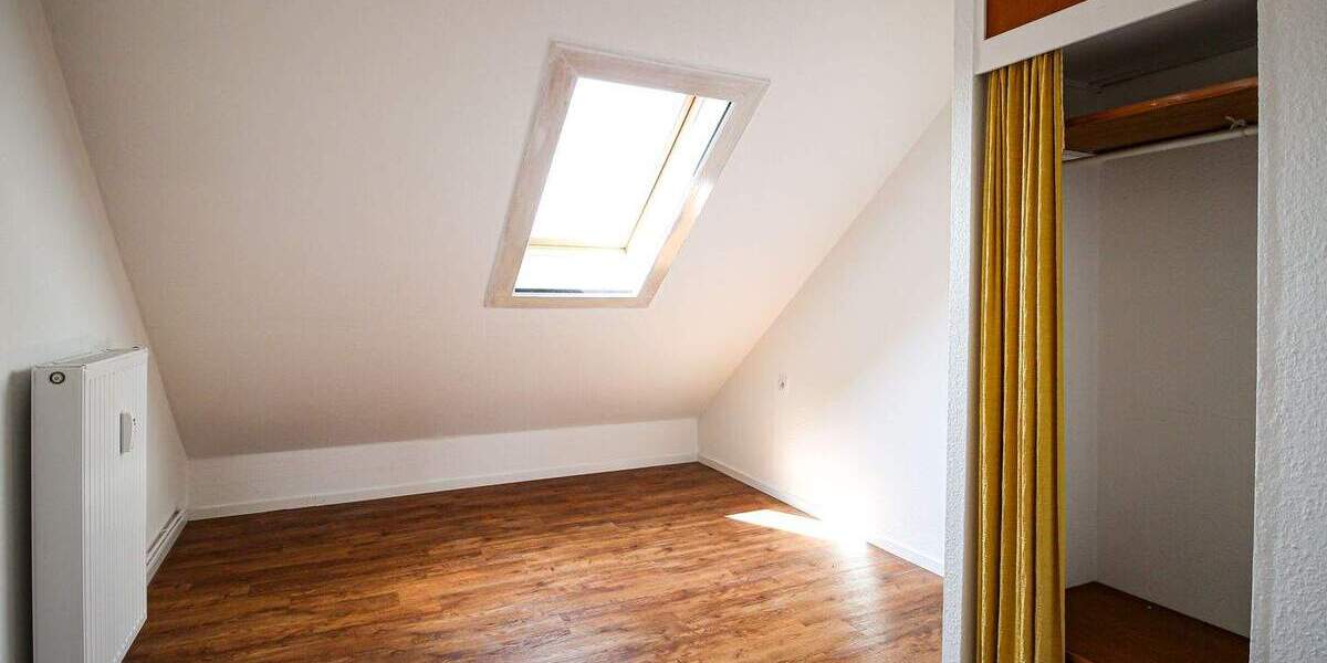 Kiel-Uni Nähe - Dachgeschossrohling mit positiver Bauvoranfrage zimmer