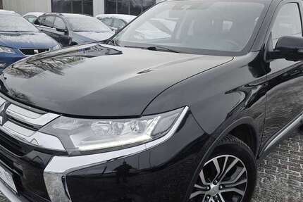 Mitsubishi Outlander 65.000 km 18.999 &euro; Kiel 24145