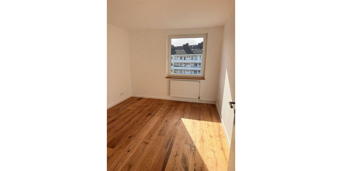 Etagenwohnung Kiel Blücherplatz - 3 Zimmer, 77 m&sup2;, 395.000&euro; | Angebot:26104177