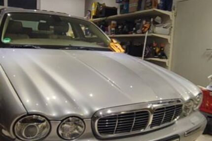 Jaguar XJ8 123.410 km 16.950 € Schönberg 24147
