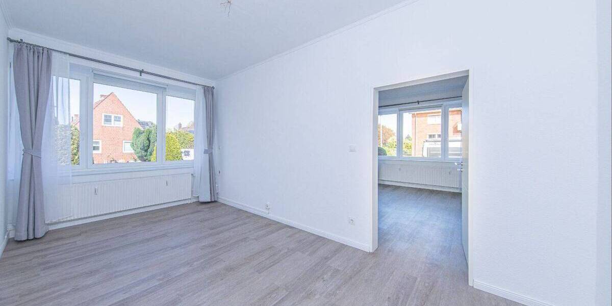 Mehrfamilienhaus, Wohnhaus Büdelsdorf - 7 Zimmer, 268 m&sup2;, 379.000&euro; | Angebot:26585387
