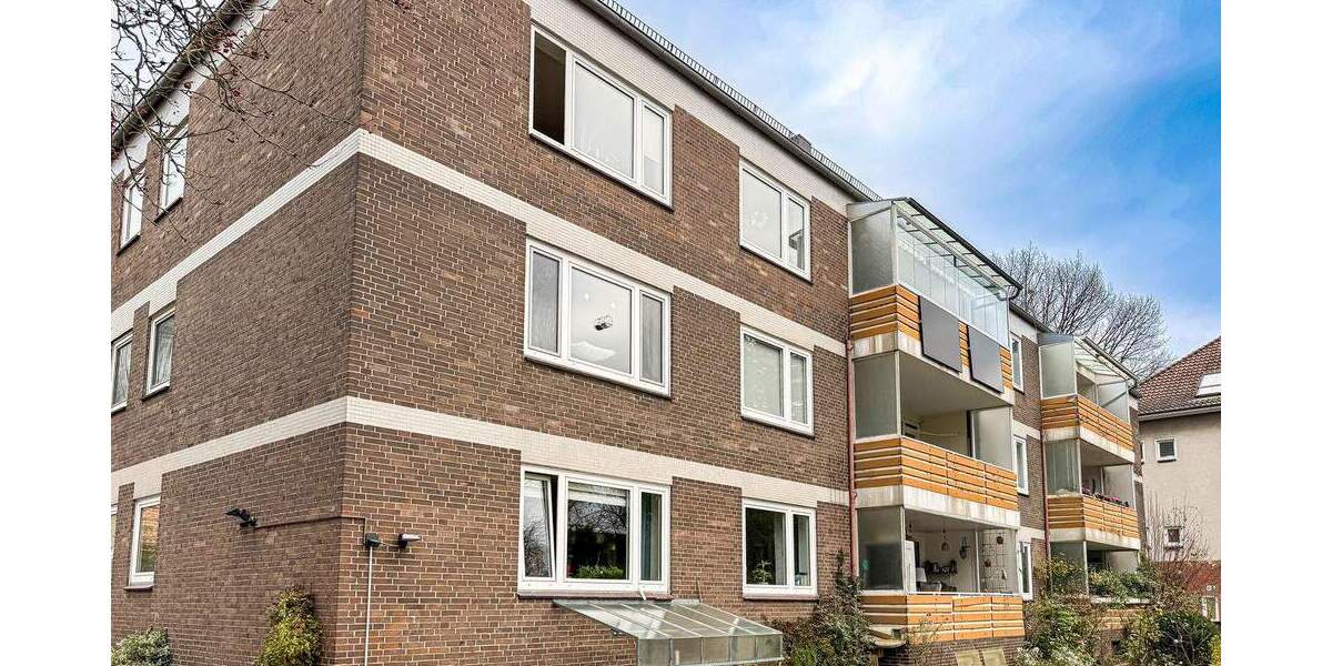 Kiel nahe UKSH - vermietete 2-Zimmer-ETW mit freiem Studentenzimmer im Dachgeschoss 2 zimmer