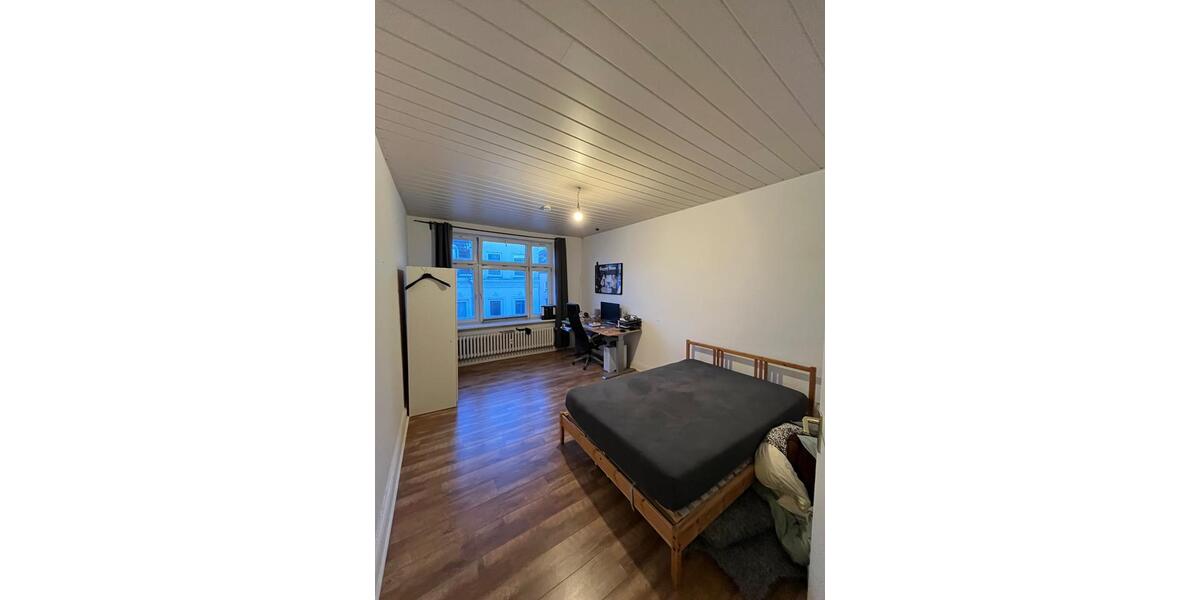 Etagenwohnung Kiel Gaarden-Ost - 3 Zimmer, 80 m&sup2;, 1.015&euro; | Angebot:24473480