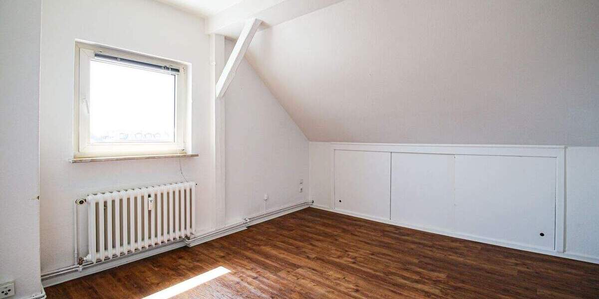Etagenwohnung Kiel Blücherplatz - 3 Zimmer, 87 m&sup2;, 115.000&euro; | Angebot:24098085