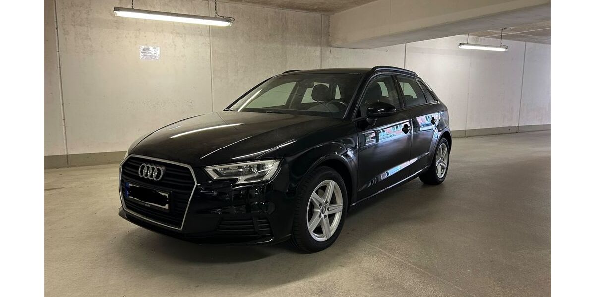 Audi A3 90.900 km 19.500 &euro; Kiel 24103