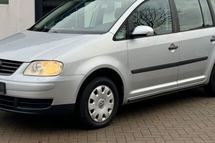 VW Touran 200.639 km 990 &euro; Neumünster 24536