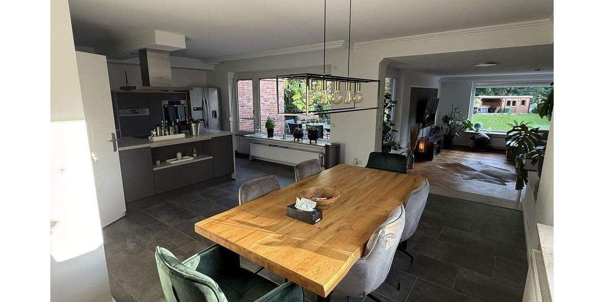 Doppelhaushälfte Neumünster Innenstadt - 5 Zimmer, 125 m&sup2;, 389.000&euro; | Angebot:25728329