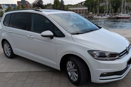 VW Touran 26.365 km 31.400 &euro; Schwentinental 24222