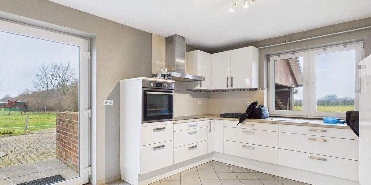 Einfamilienhaus Bornhöved - 7 Zimmer, 276 m&sup2;, 2.295&euro; | Angebot:24208155