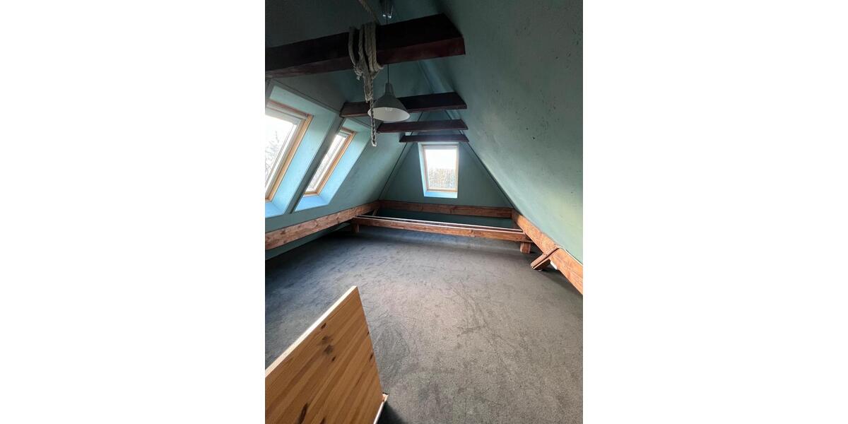 Dachgeschoßwohnung Altenholz - 3.5 Zimmer, 110 m&sup2;, 1.950&euro; | Angebot:24794917