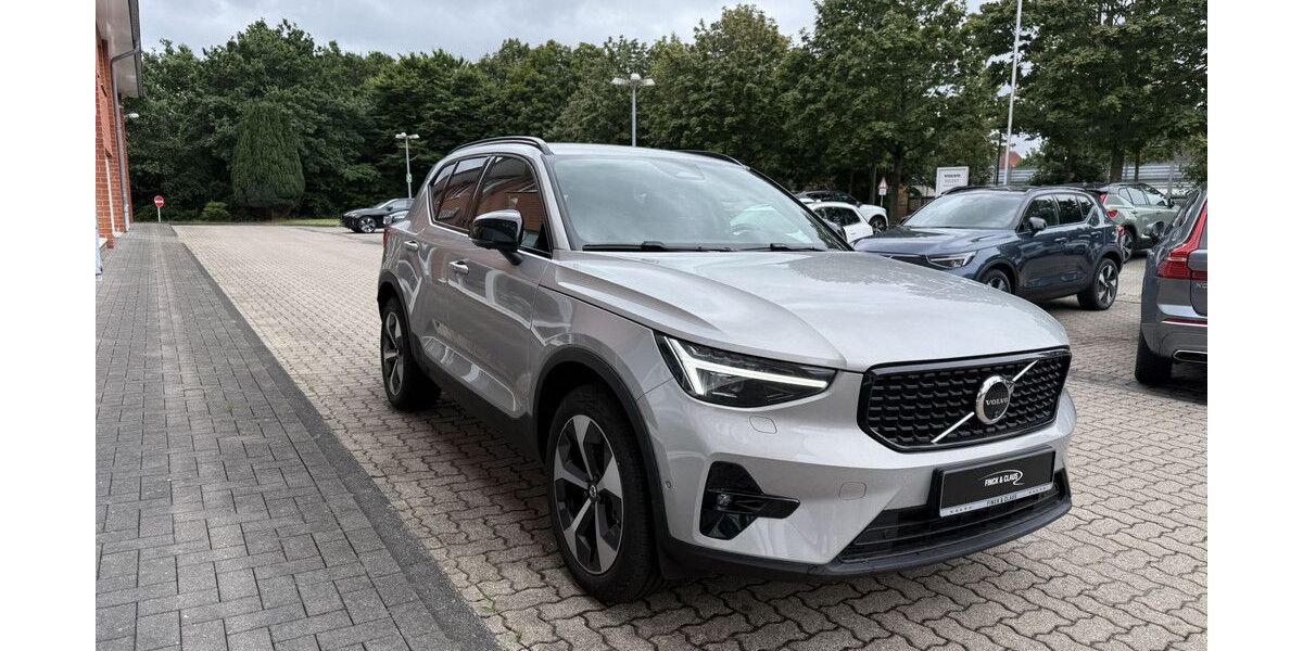 Volvo XC40 26.400 km 35.890 &euro; Büdelsdorf 24782