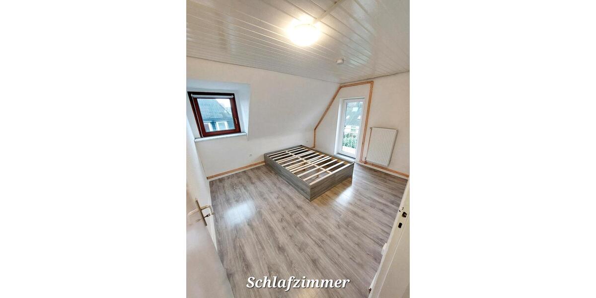Dachgeschoßwohnung Neumünster - 2 Zimmer, 40 m&sup2;, 500&euro; | Angebot:25046203