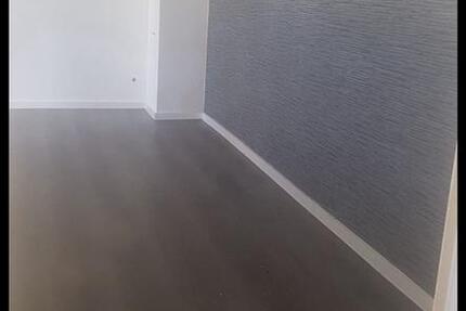 Lagerhalle 90 m2 zu vermieten in Raisdorf zentrumsnah zimmer