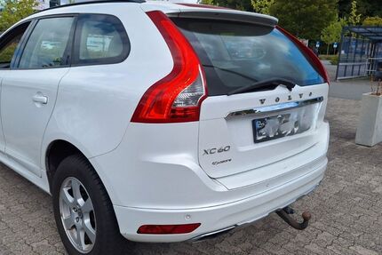 Volvo XC60 163.000 km 13.500 &euro; Neumünster 24537