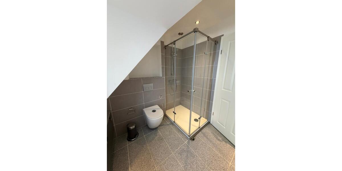 Dachgeschoßwohnung Molfsee - 4 Zimmer, 74 m&sup2;, 600&euro; | Angebot:24876335