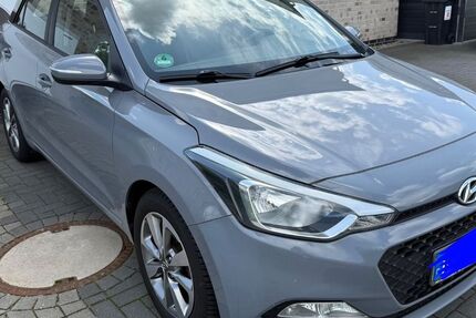 Hyundai i20 127.000 km 6.900 &euro; Osdorf 24251