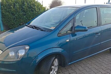Opel Zafira 270.000 km 2.750 &euro; Neumünster 24537