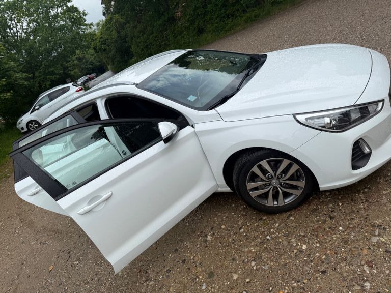 i30
