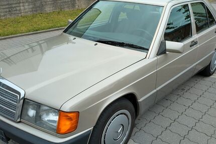 Mercedes-Benz 190 102.000 km 6.900 &euro; Kiel 24149