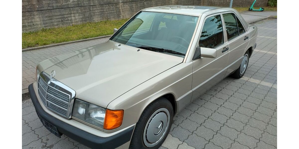Mercedes-Benz 190 102.000 km 6.900 &euro; Kiel 24149