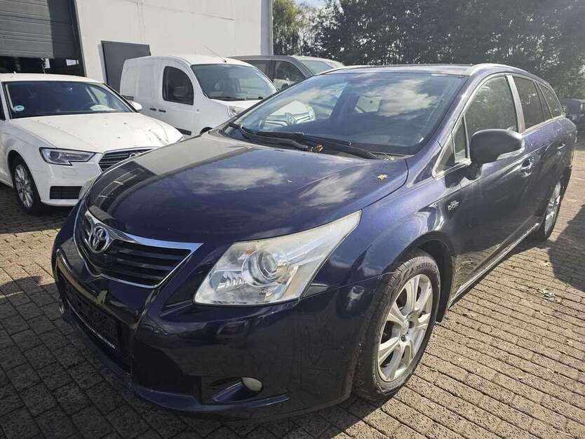 Toyota Avensis 298.000 km 2.500 € Kiel 24145