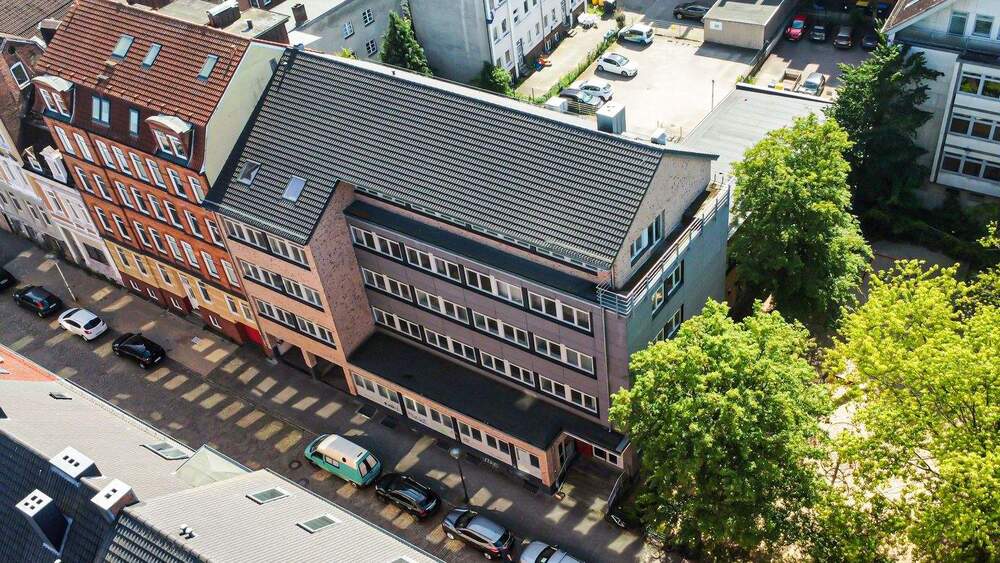 Kiel - zwischen Exerzierplatz und Gerichten - Praxisflächen in gefragter Lage mit Stellplätzen! 6 zimmer
