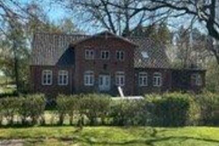 Haus Quarnbek - 7 Zimmer, 390 m&sup2;, 1.800&euro; | Angebot:26316745