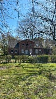 Villa Quarnbek - 7 Zimmer, 390 m&sup2;, 1.800&euro; | Angebot:26316745