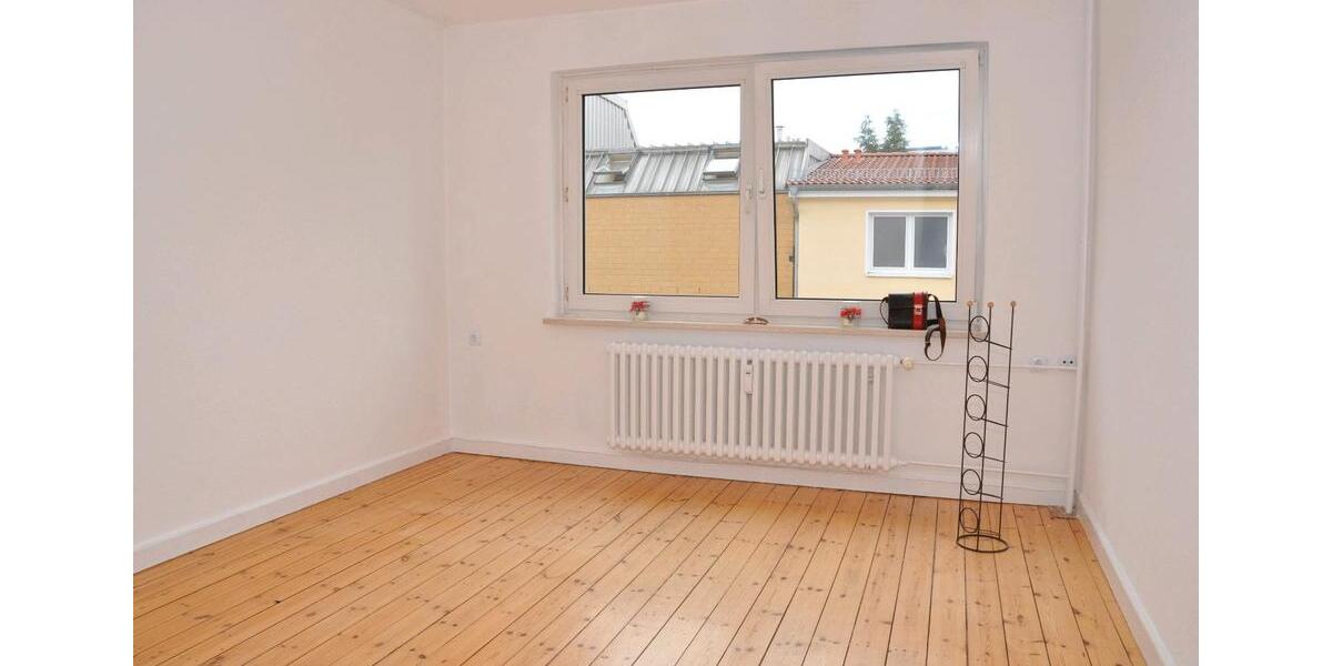 Etagenwohnung Kiel Blücherplatz - 2 Zimmer, 43 m&sup2;, 168.000&euro; | Angebot:26070774