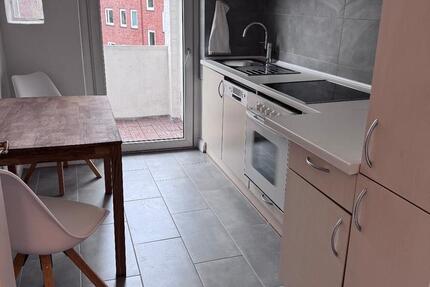 Schrevenpark ! 1 Min zur Uni Klinik Holzboden EBK Waschm WG geeignet