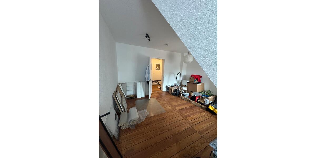 Etagenwohnung Kiel Gaarden-Ost - 3 Zimmer, 63 m&sup2;, 999&euro; | Angebot:25405796