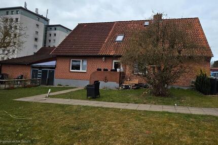 Haus Lütjenburg - 8 Zimmer, 195 m&sup2;, 400.000&euro; | Angebot:26031652