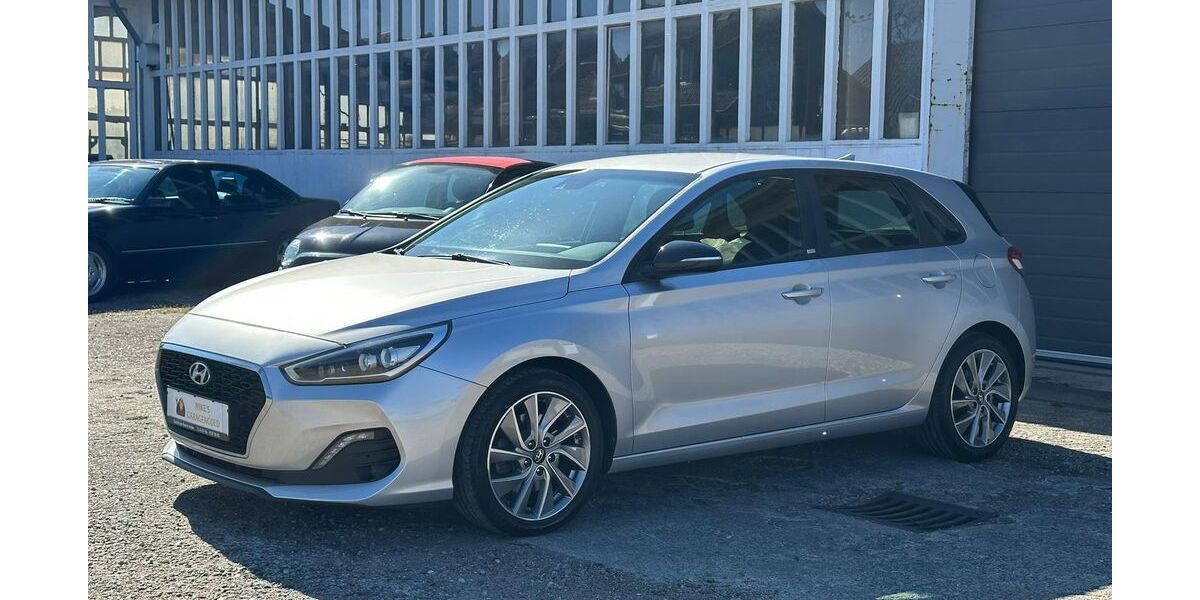 Hyundai i30 164.162 km 7.999 &euro; Osdorf 24251