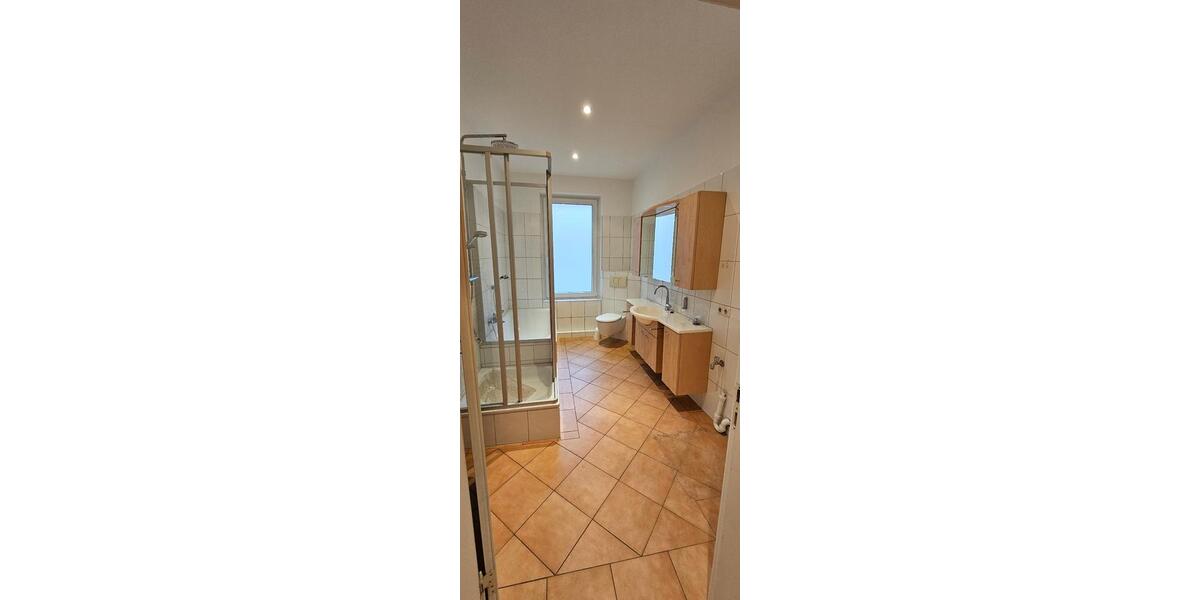 Etagenwohnung Kiel Wik - 3 Zimmer, 85 m&sup2;, 395.000&euro; | Angebot:25086489