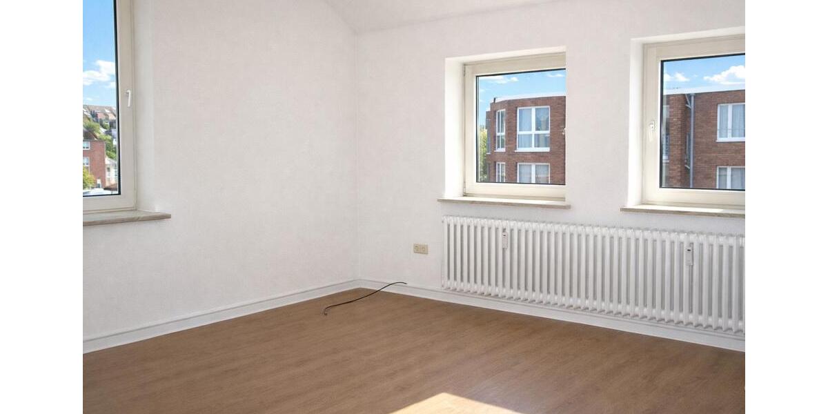 Etagenwohnung Kiel Südfriedhof - 4 Zimmer, 92 m&sup2;, 1.100&euro; | Angebot:25268014