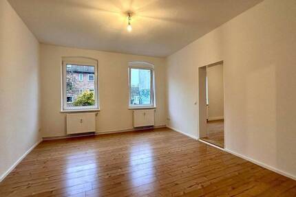 Helle 3-Zimmer-Wohnung mit Einbauküche in Kiel-Gaarden - frisch renoviert 3 zimmer
