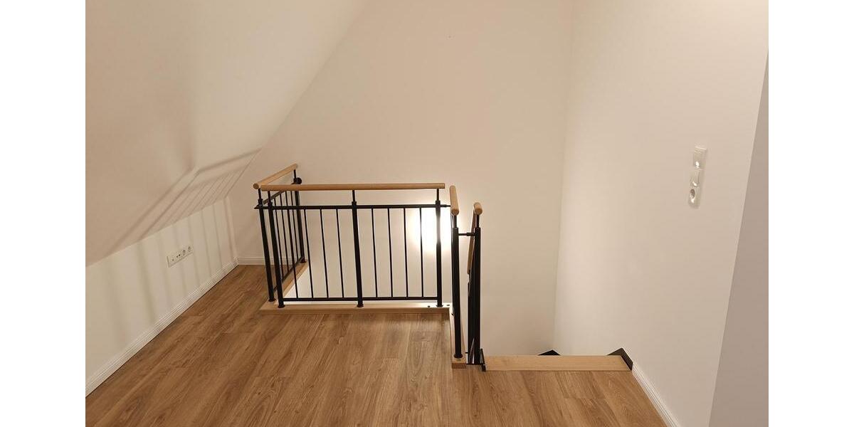 Dachgeschoß-Maisonette-Wohnung 59 qm am Tilsiter Platz in Kiel-Ellerbek 3 zimmer