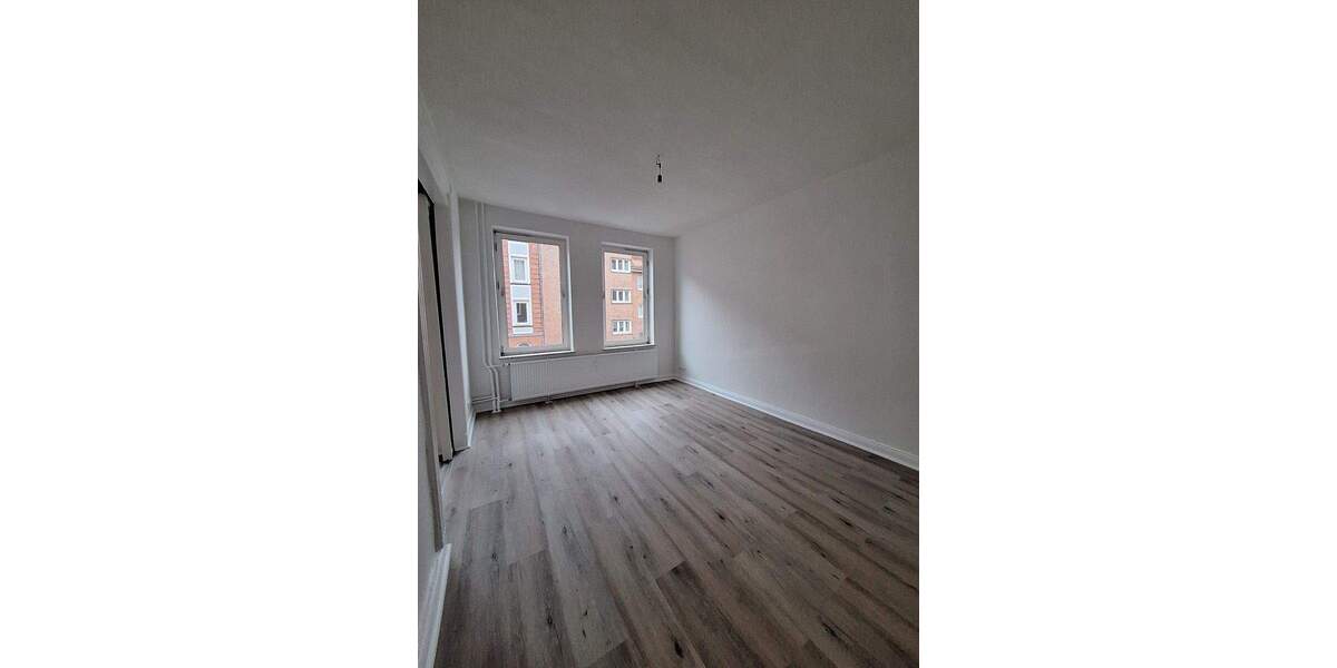Etagenwohnung Kiel Schreventeich - 3 Zimmer, 72 m&sup2;, 700&euro; | Angebot:25660688