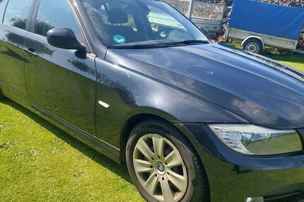 BMW 320 281.000 km 2.799 &euro; Selent 24238