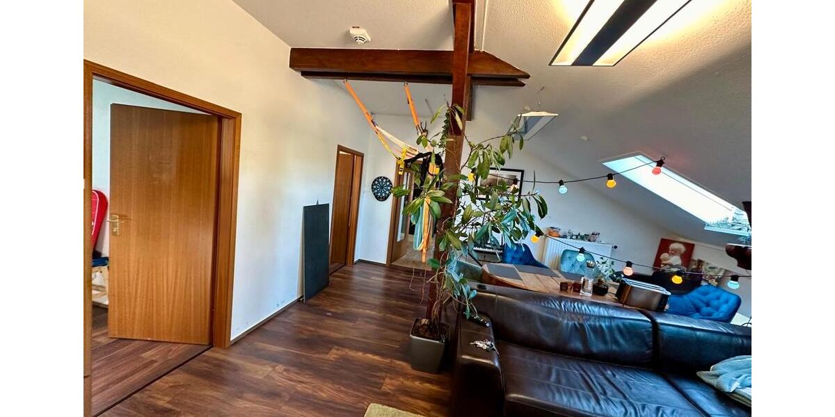 Dachgeschoßwohnung Kiel Friedrichsort - 4 Zimmer, 92 m&sup2;, 1.164&euro; | Angebot:26183333