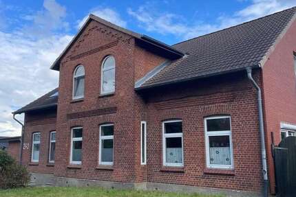 Wohnung zum Kaufen in Kiel Friedrichsort 820.000 € 419 m²