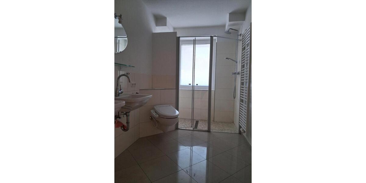 Erdgeschoßwohnung Molfsee - 4 Zimmer, 140 m&sup2;, 1.400&euro; | Angebot:25131016