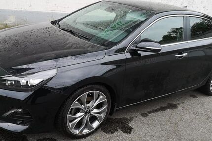 Hyundai i30 94.600 km 13.499 &euro; Kiel 24147